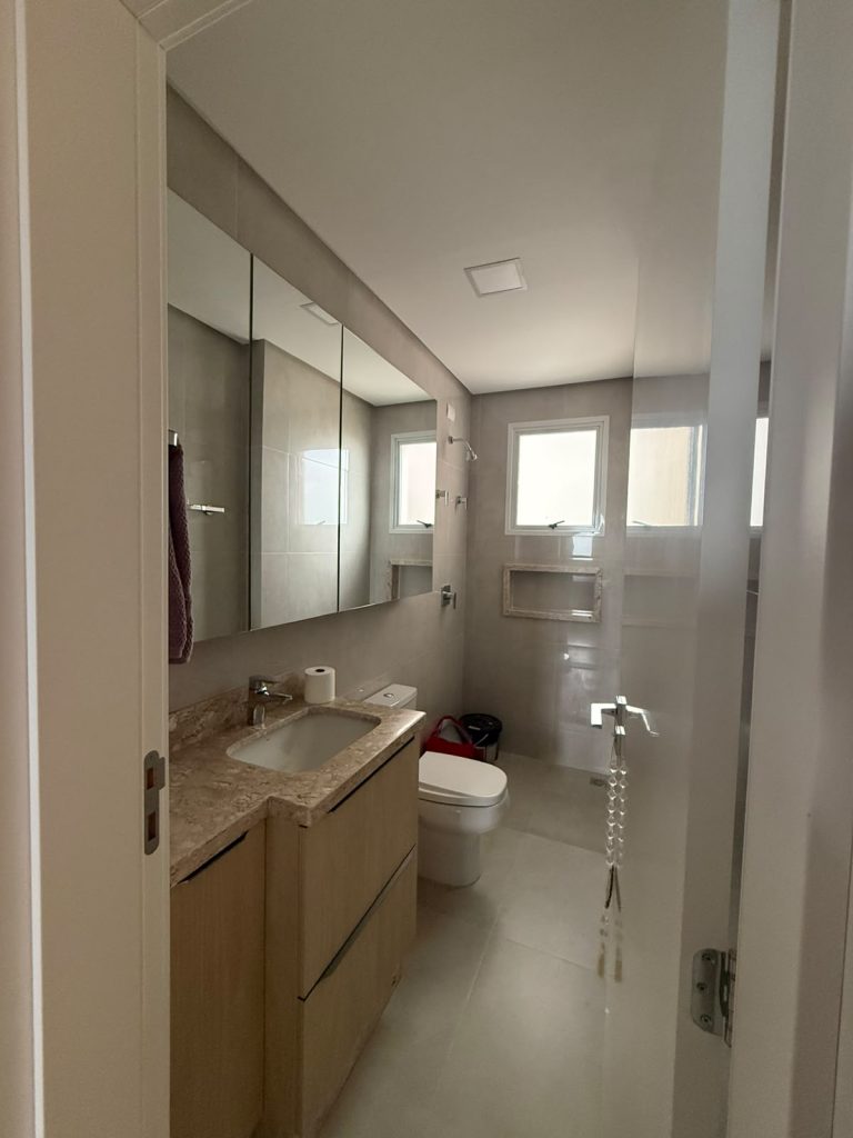 Apartamento Mobiliado de Alto Padrão | Pronto para Morar.