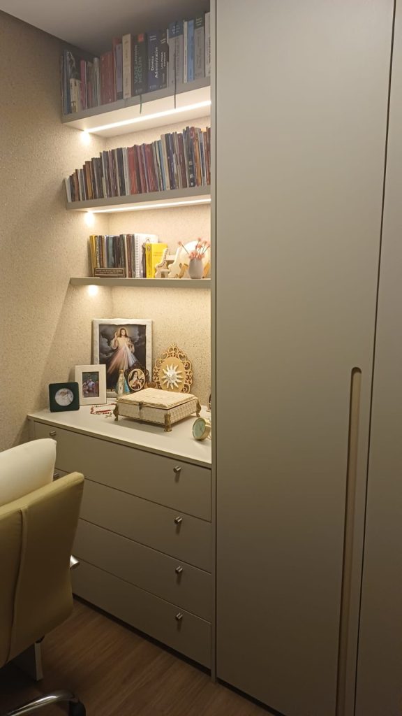 Apartamento Mobiliado de Alto Padrão | Pronto para Morar.